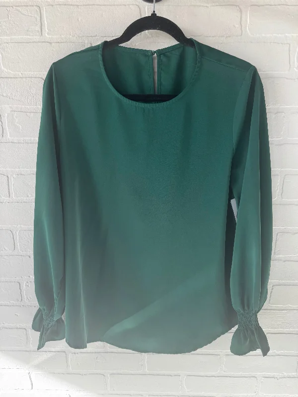 Stylish Shorts Top Long Sleeve By Cme In Green, Size: M