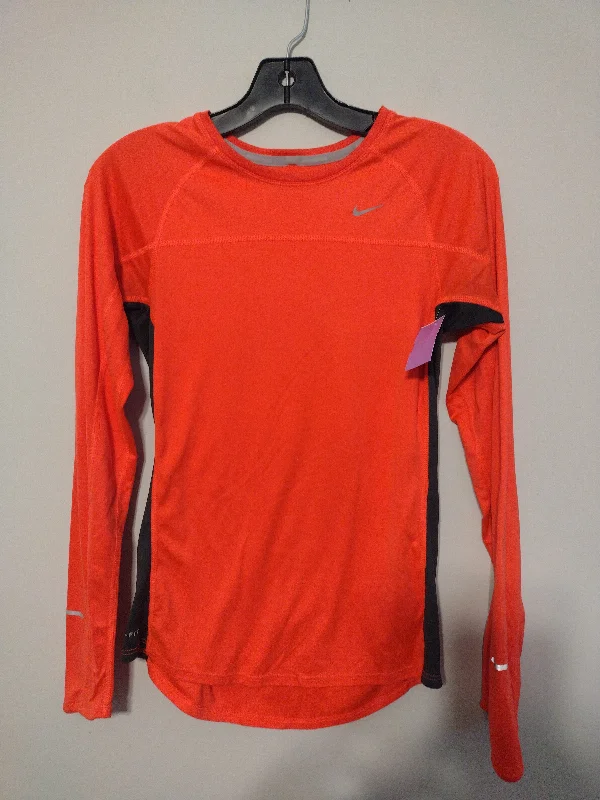 Practical Jeans Athletic Top Long Sleeve Crewneck By Nike  Size: S