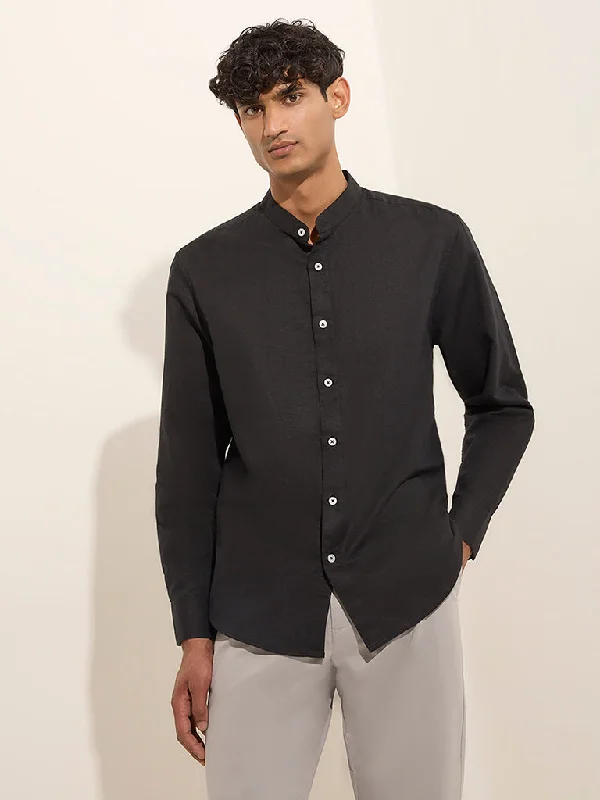 Casual Jackets Ascot Black Solid Relaxed-Fit Linen-Blend Shirt