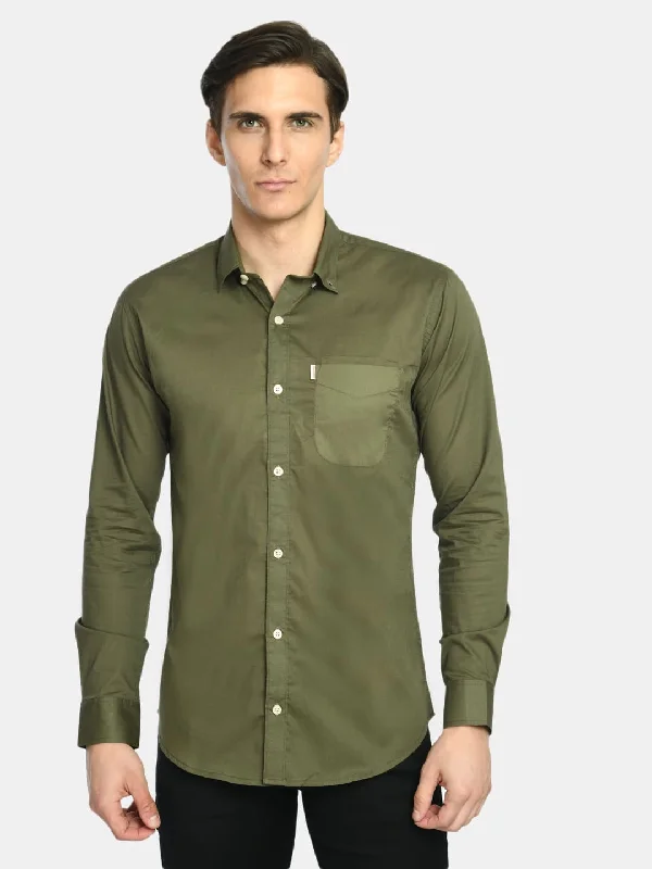 Sporty Accessories Men's Olive Green Solid Cotton Casual Shirt