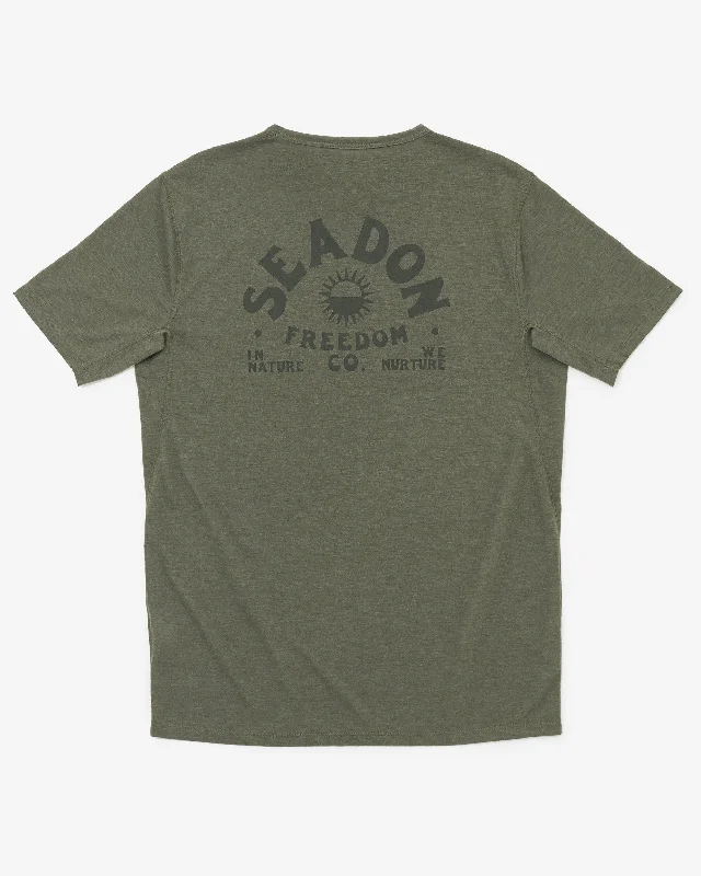 Relaxed Footwear M's Daymaker Tee- Freedom