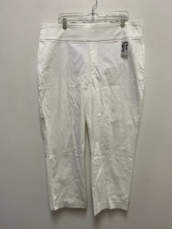 Cool Outerwear Pants Cropped By Chicos In White, Size: 18