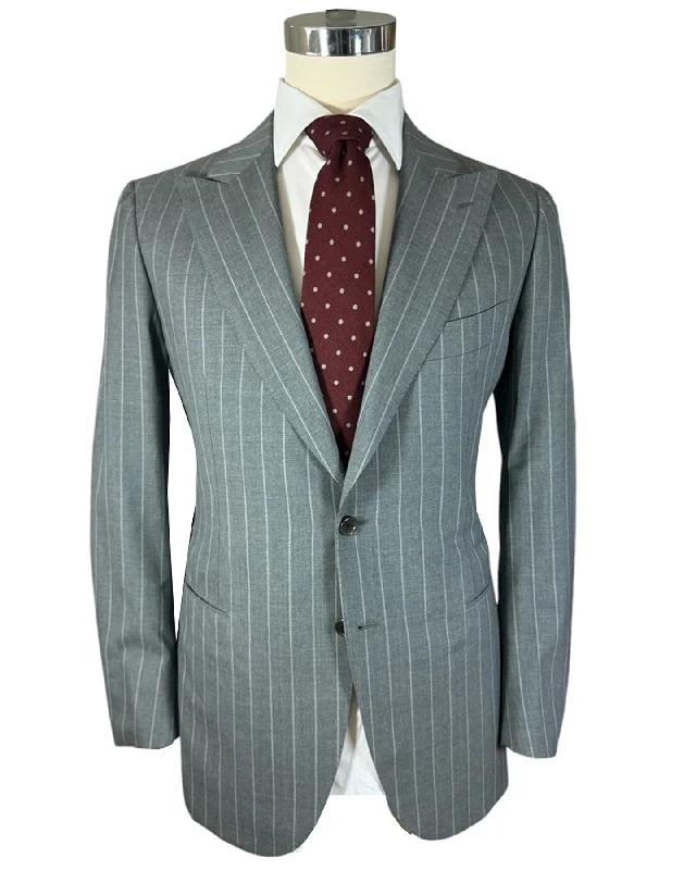 Sporty Sweaters Cesare Attolini Suit Gray Stripes Peak Lapel EU 52/ US42