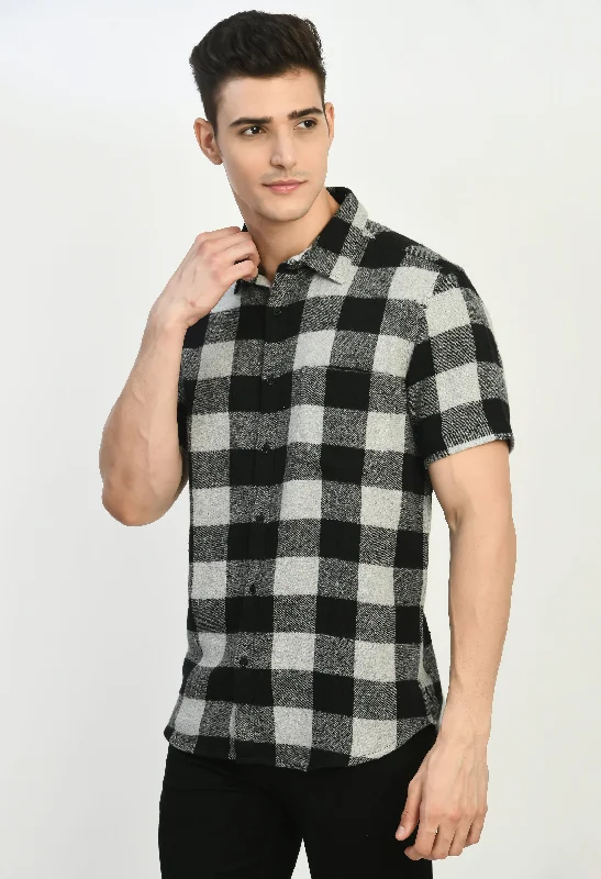 Sporty Looks Men's Half Sleeves Checks Flannel Shirt